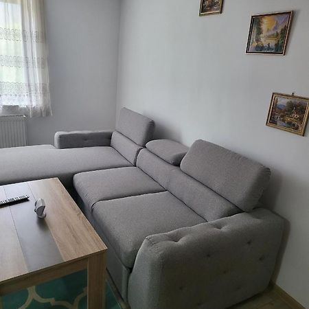Apartament In Bucovina, Campulung Moldovenesc, Impecabil . Apartment ภายนอก รูปภาพ
